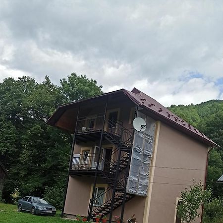 Panorama Appartement Kvasy Buitenkant foto