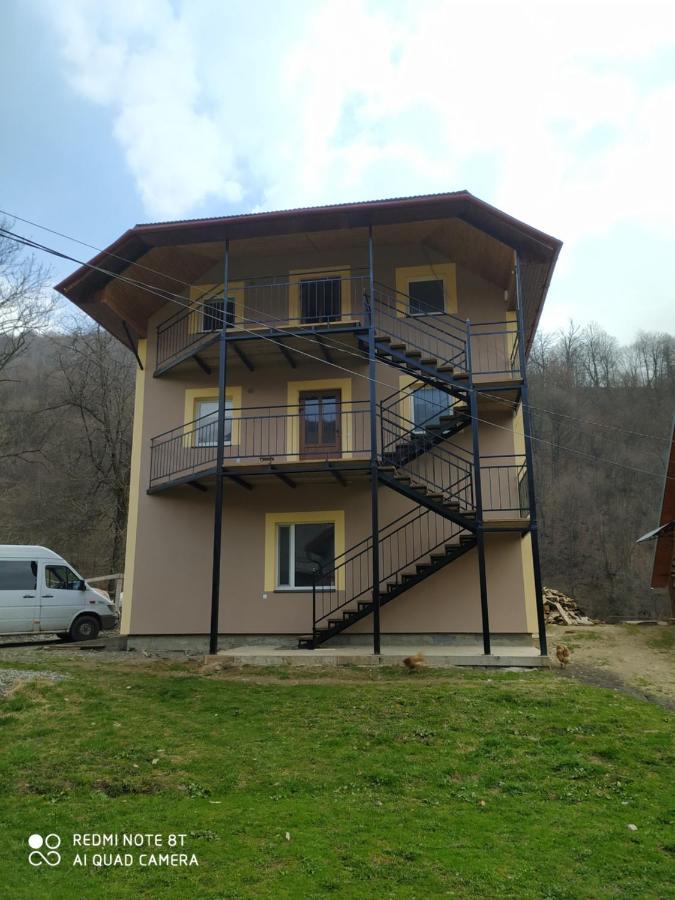 Panorama Appartement Kvasy Buitenkant foto